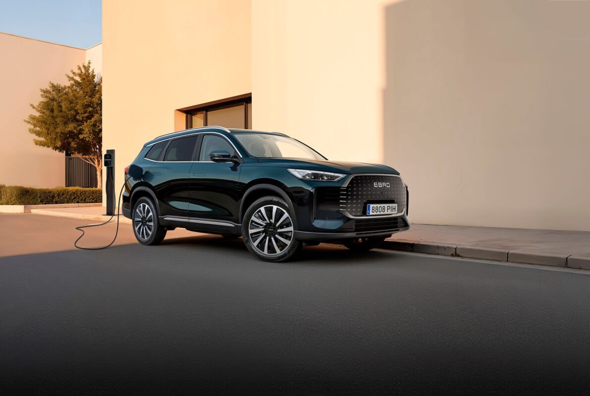 EBRO M Automoción - S800 PHEV