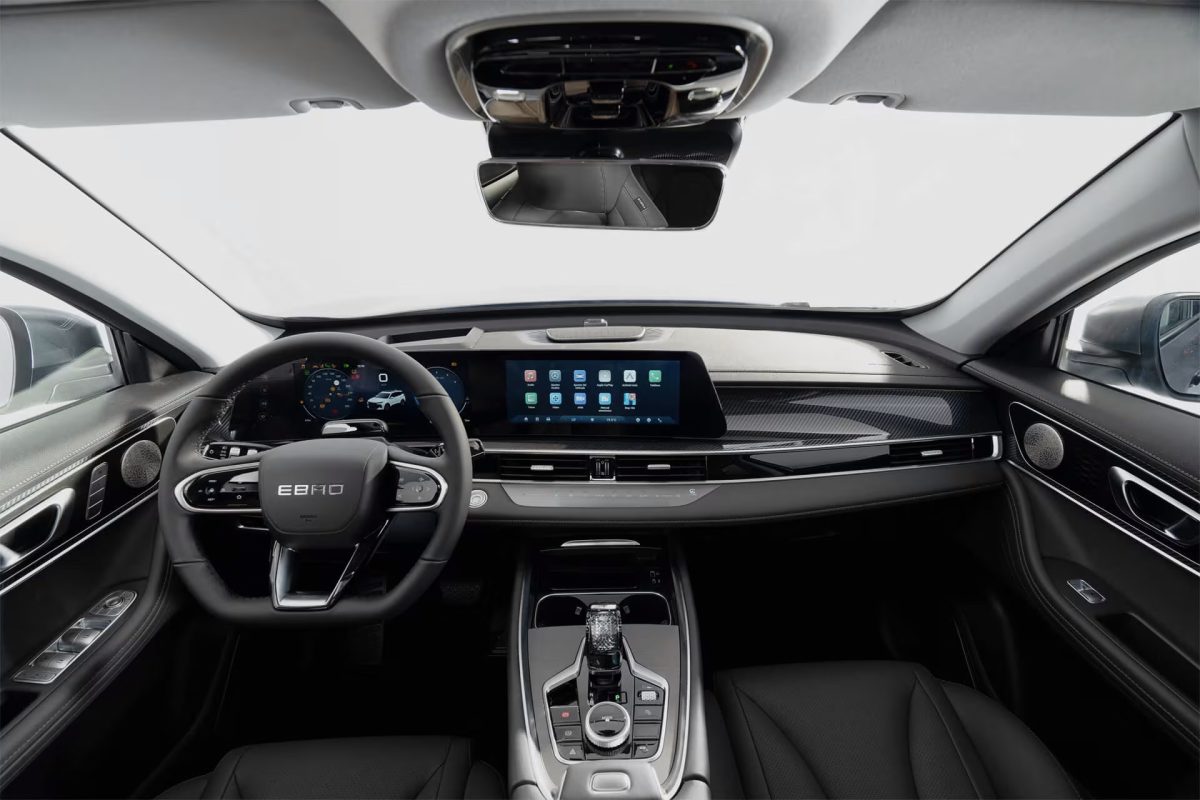 s700-interior-02