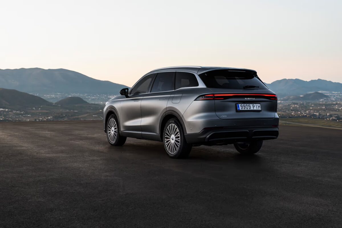 xlarge_EBRO_s900_PHEV_023_392217347b